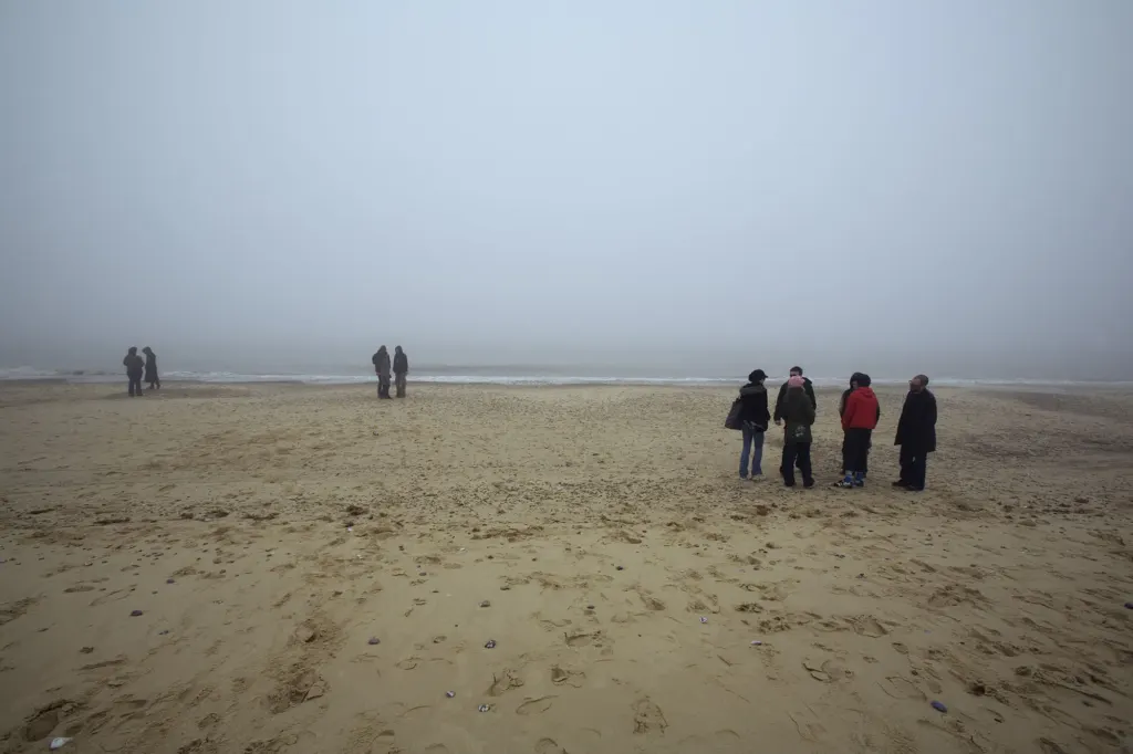 Bloc Weekend 2008 — documentary, event and music photograph in Hemsby-on-Sea, Norfolk, UK, frame 44 of 151.